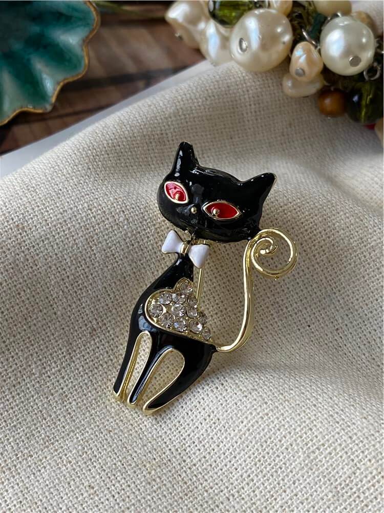 Black Cat Broş