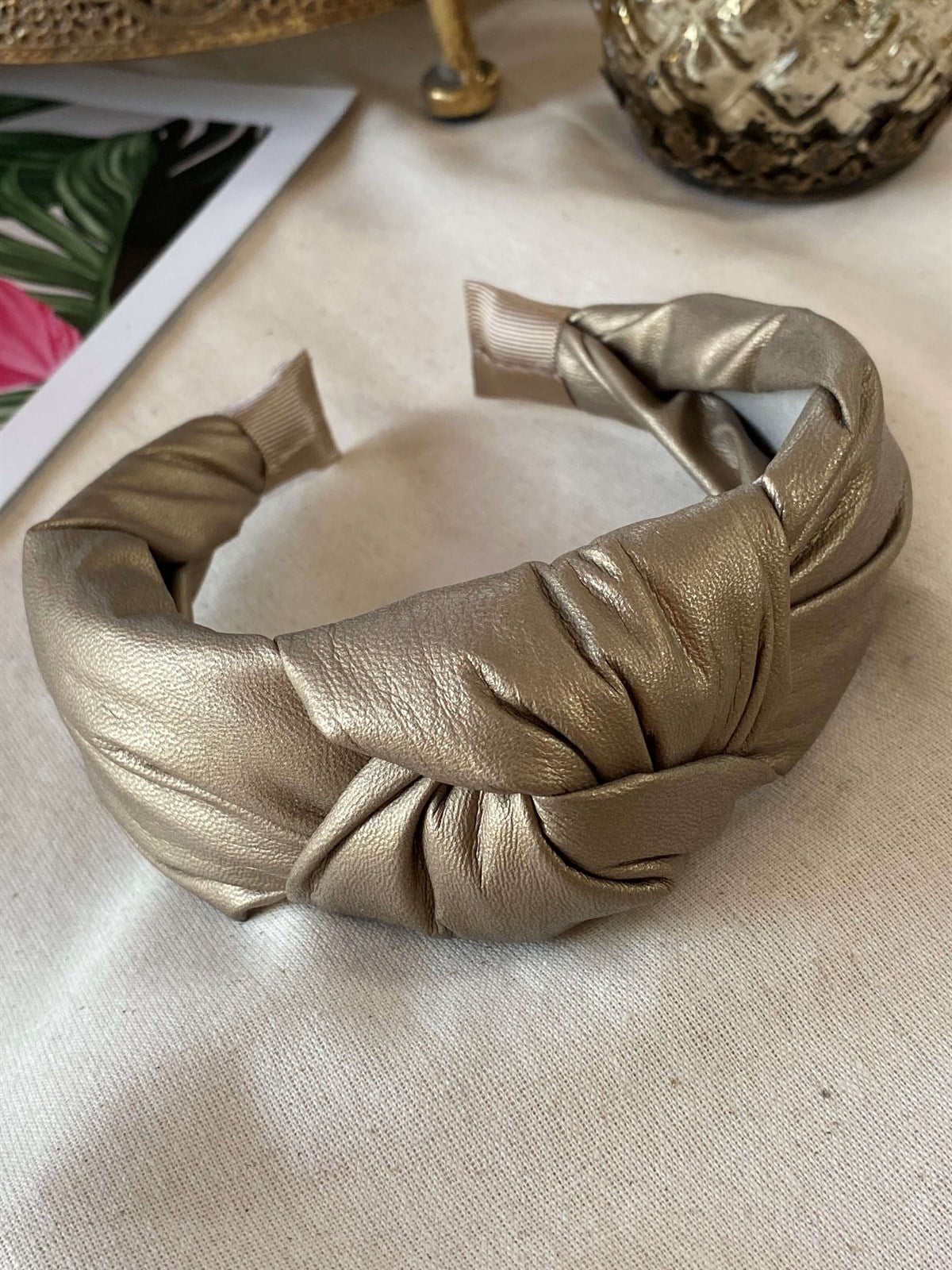 Bronz Düğüm Taç