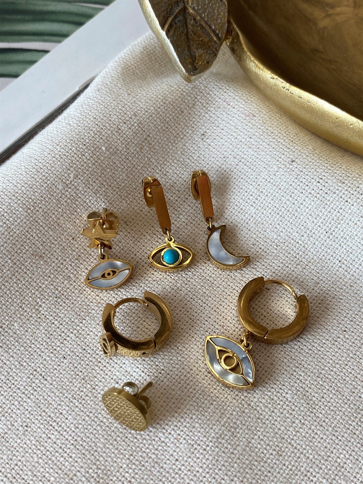 Çelik Altılı Eyes Küpe