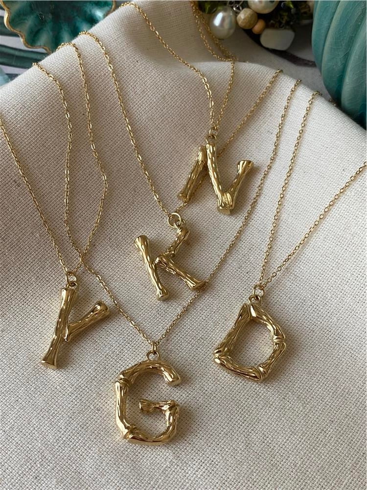 Çelik Desenli Harf Kolye 