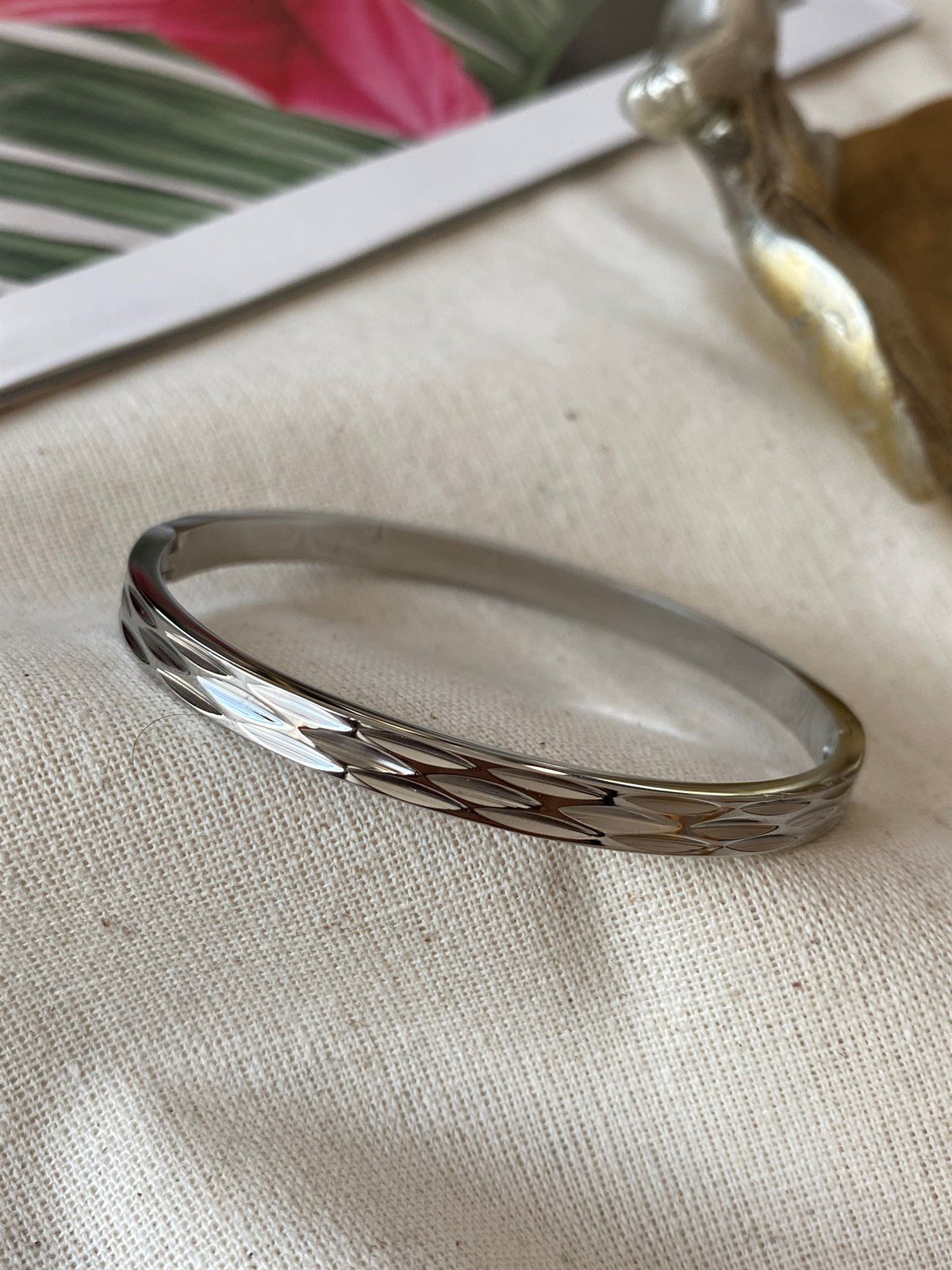 Çelik Desenli Kelepçe