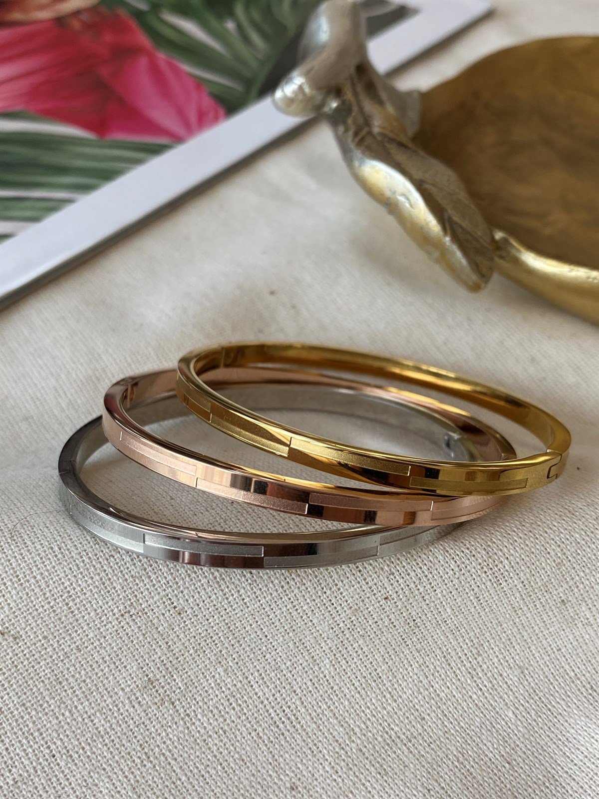 Çelik Desenli Klasik Kelepçe