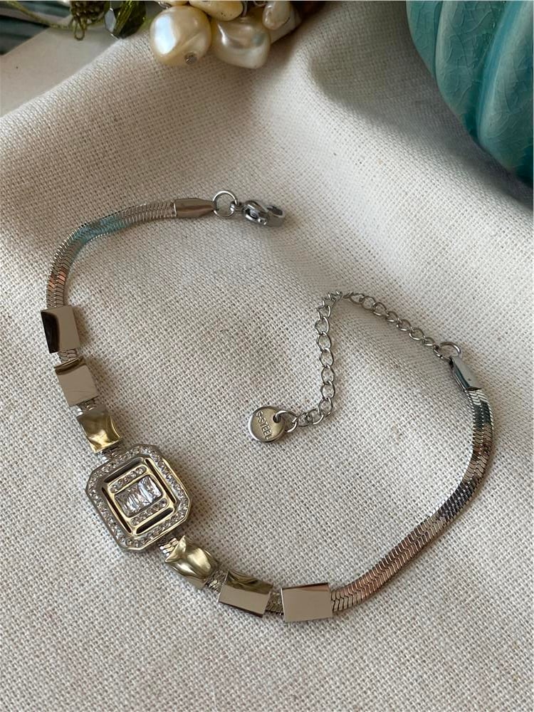 Çelik Dikdörtgen Plakalı Zen Bileklik