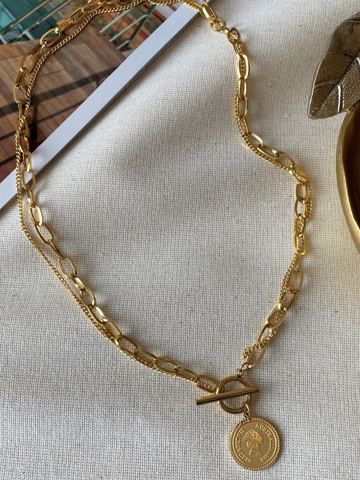 Çelik Geçmeli Elizabeth Kolye