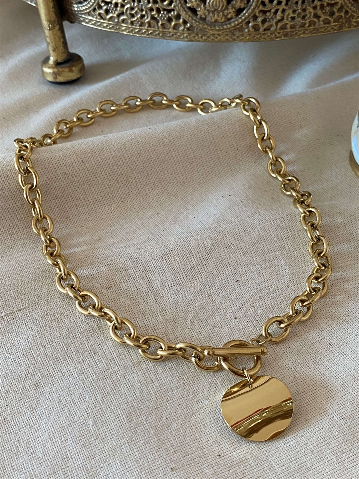 Çelik Geçmeli Kolye