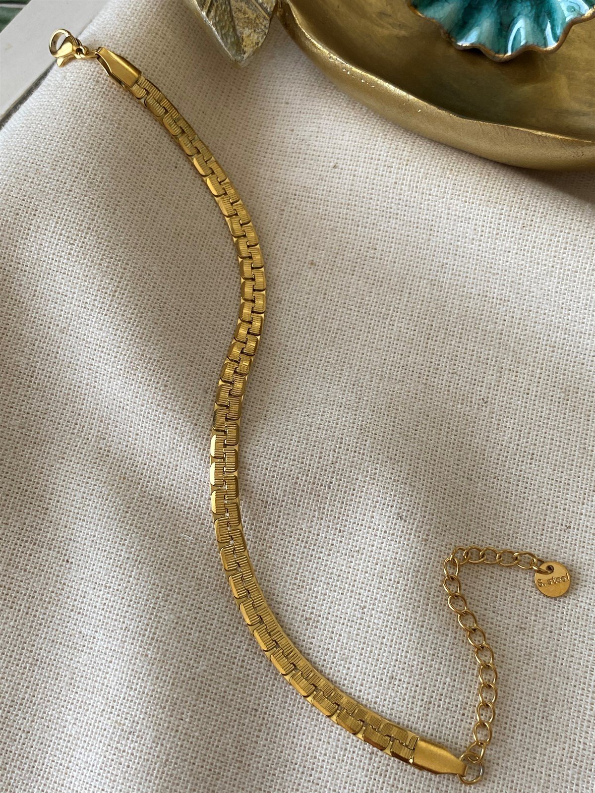 Çelik Geçmeli Yassı Bileklik