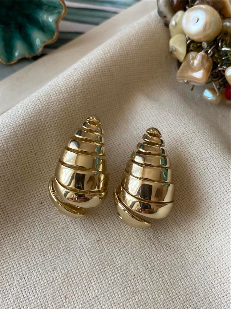 Çelik Gold Cut Bubble Comma Küpe