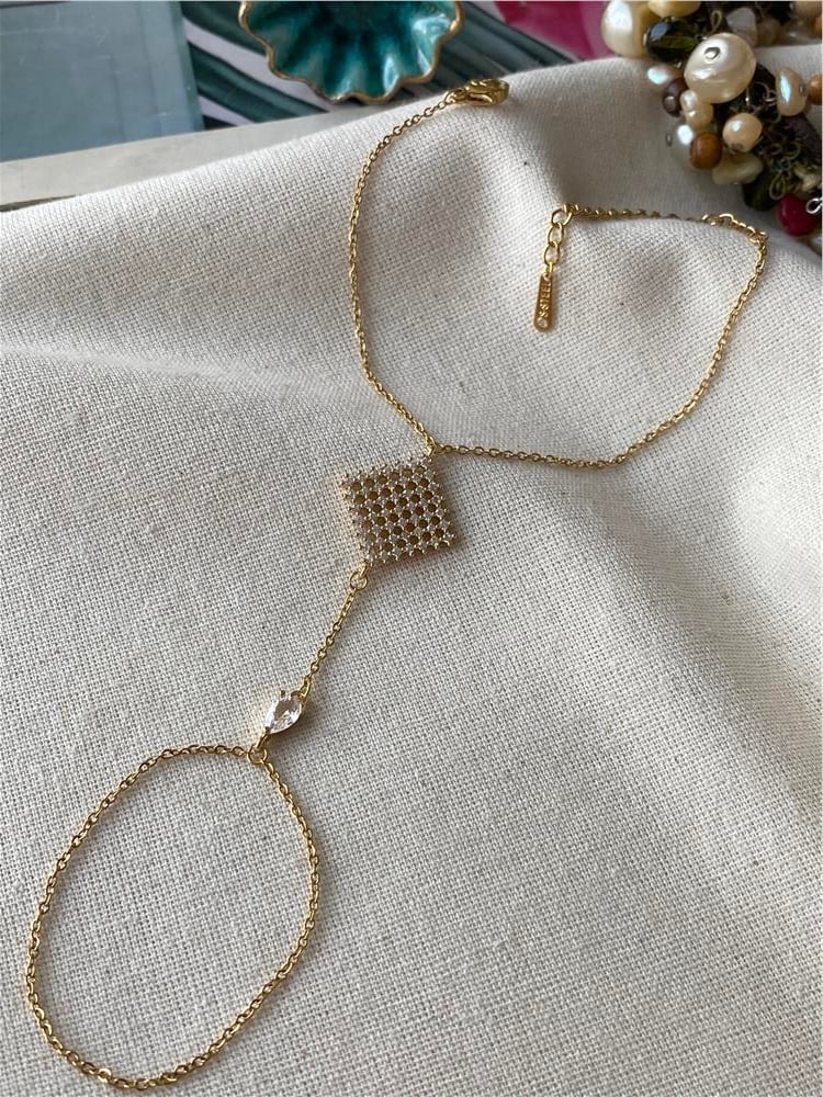 Çelik Gold Oval Taşlı Şahmeran