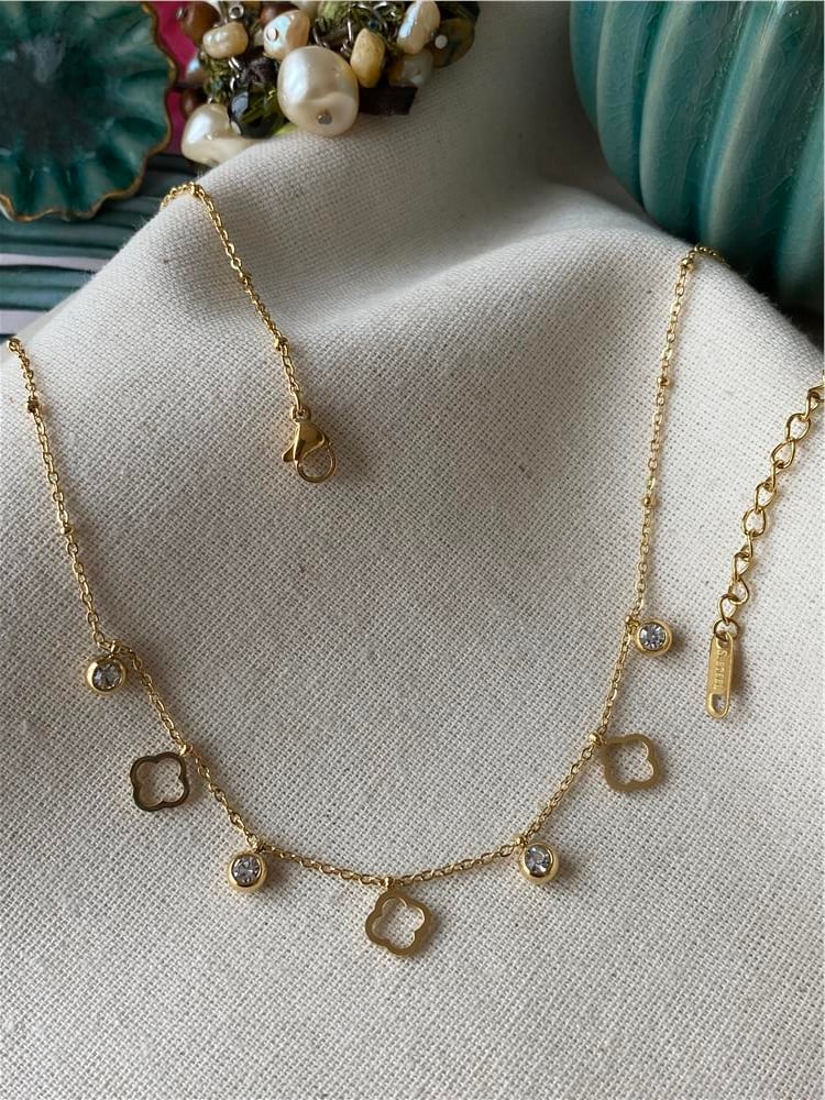 Çelik Gold Sıralı Taşlı Clover Kolye 