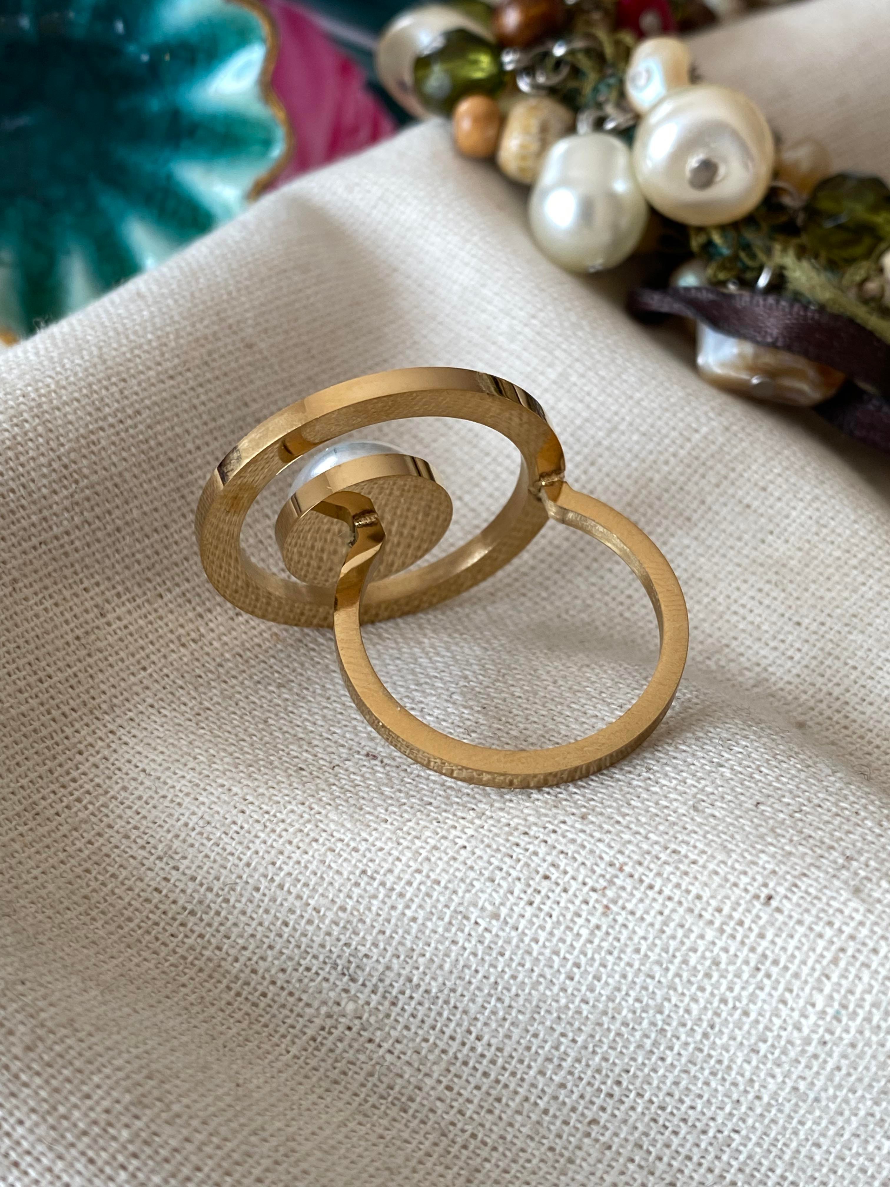 Çelik Halka İçinde İnci Yüzük