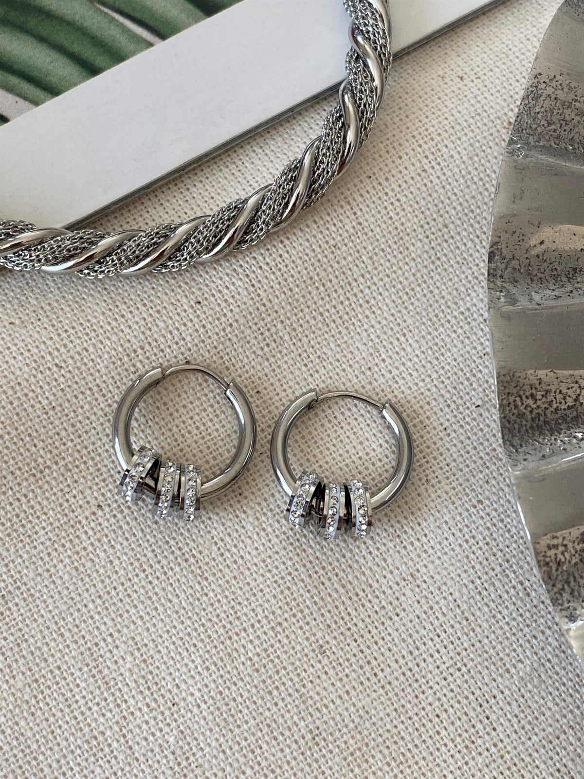 Çelik Halkalar Küpe