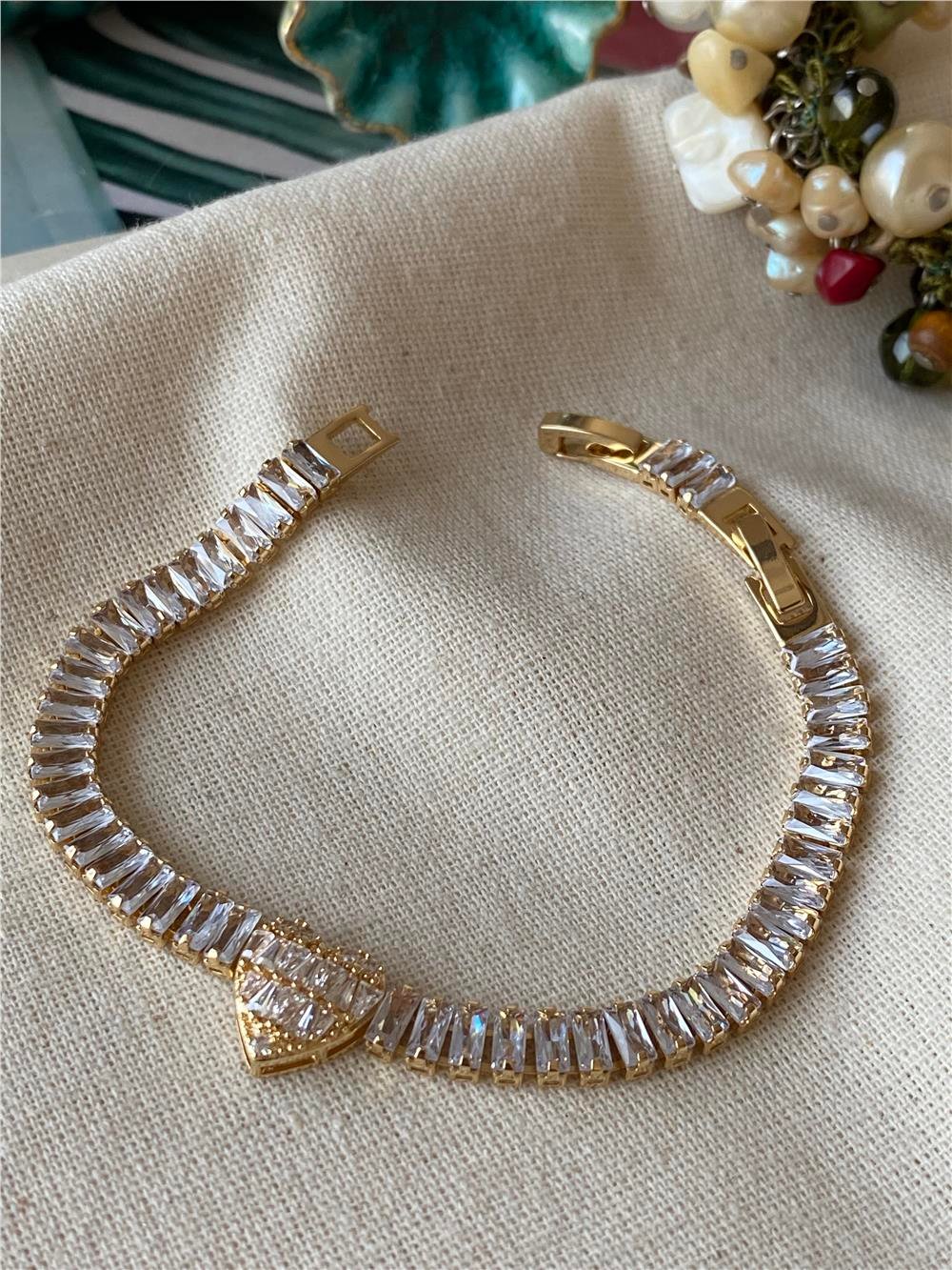 Çelik Kalp Detay Baget Suyolu Bileklik