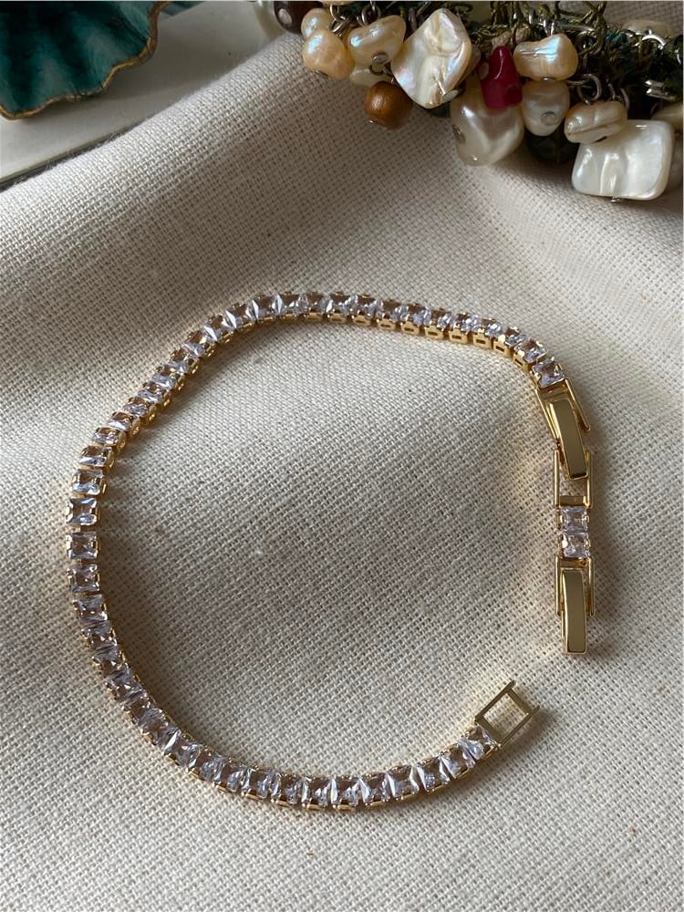 Çelik Kare Taş Suyolu Bileklik