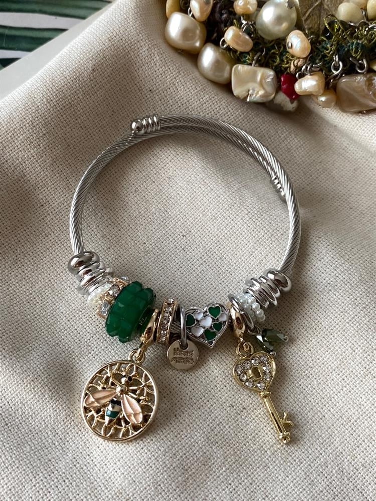 Çelik Kordonlu Arı Charmlı Bileklik