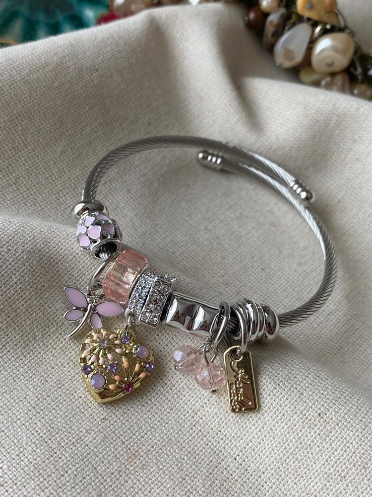 Çelik Kordonlu Kalp Charmlı Bileklik