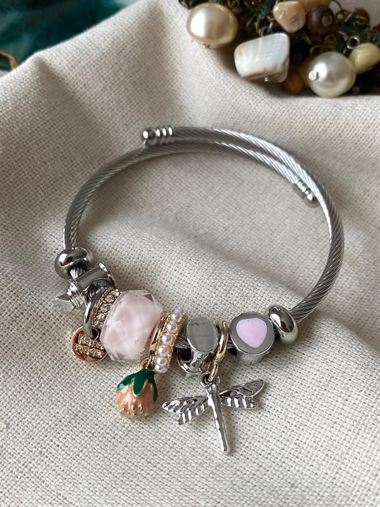 Çelik Kordonlu Yusufçuk Charmlı Bileklik