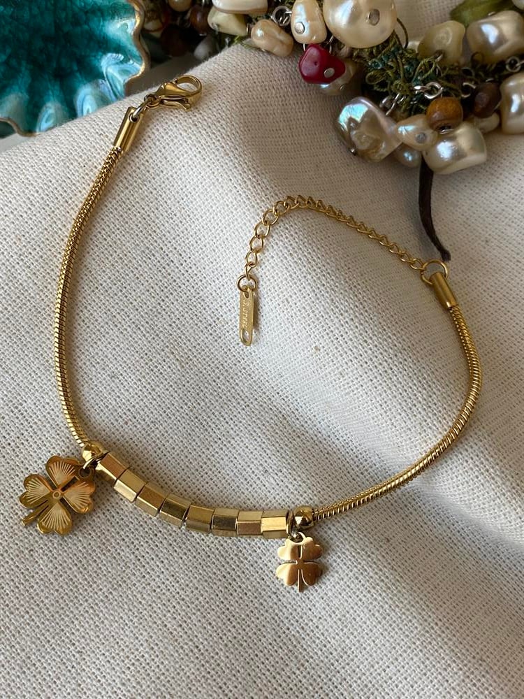 Çelik Küp Yonca Bileklik