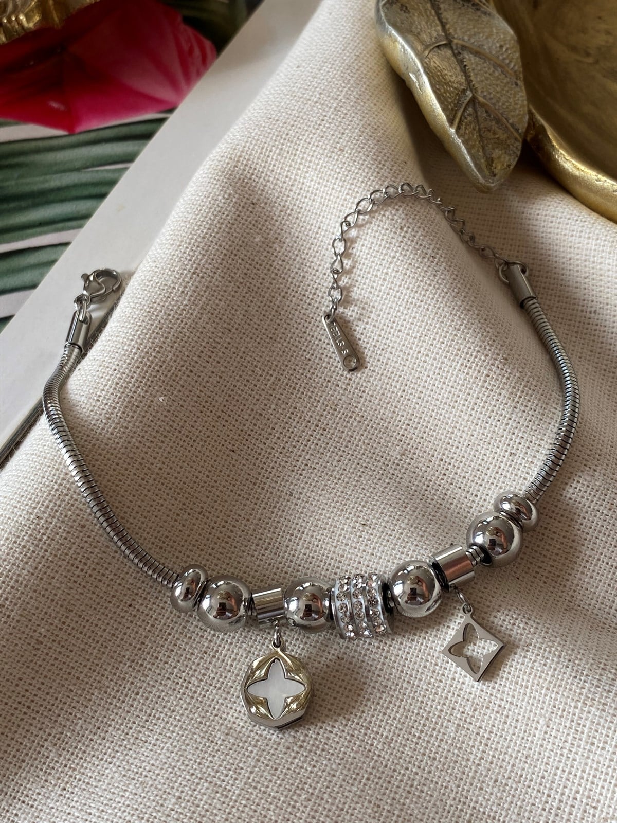 Çelik LV Charmlı Bileklik 