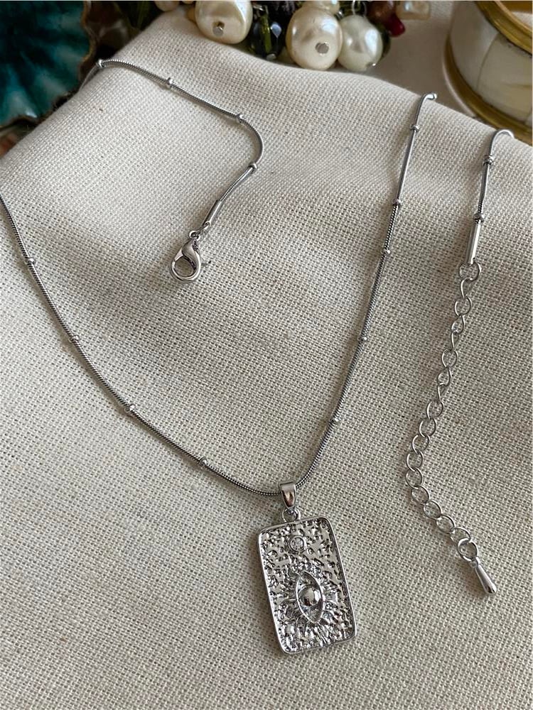 Çelik Mini Dorikalı Taşlı Evil Eye Plaka Kolye