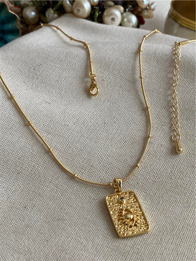 Çelik Mini Dorikalı Taşlı Evil Eye Plaka Kolye
