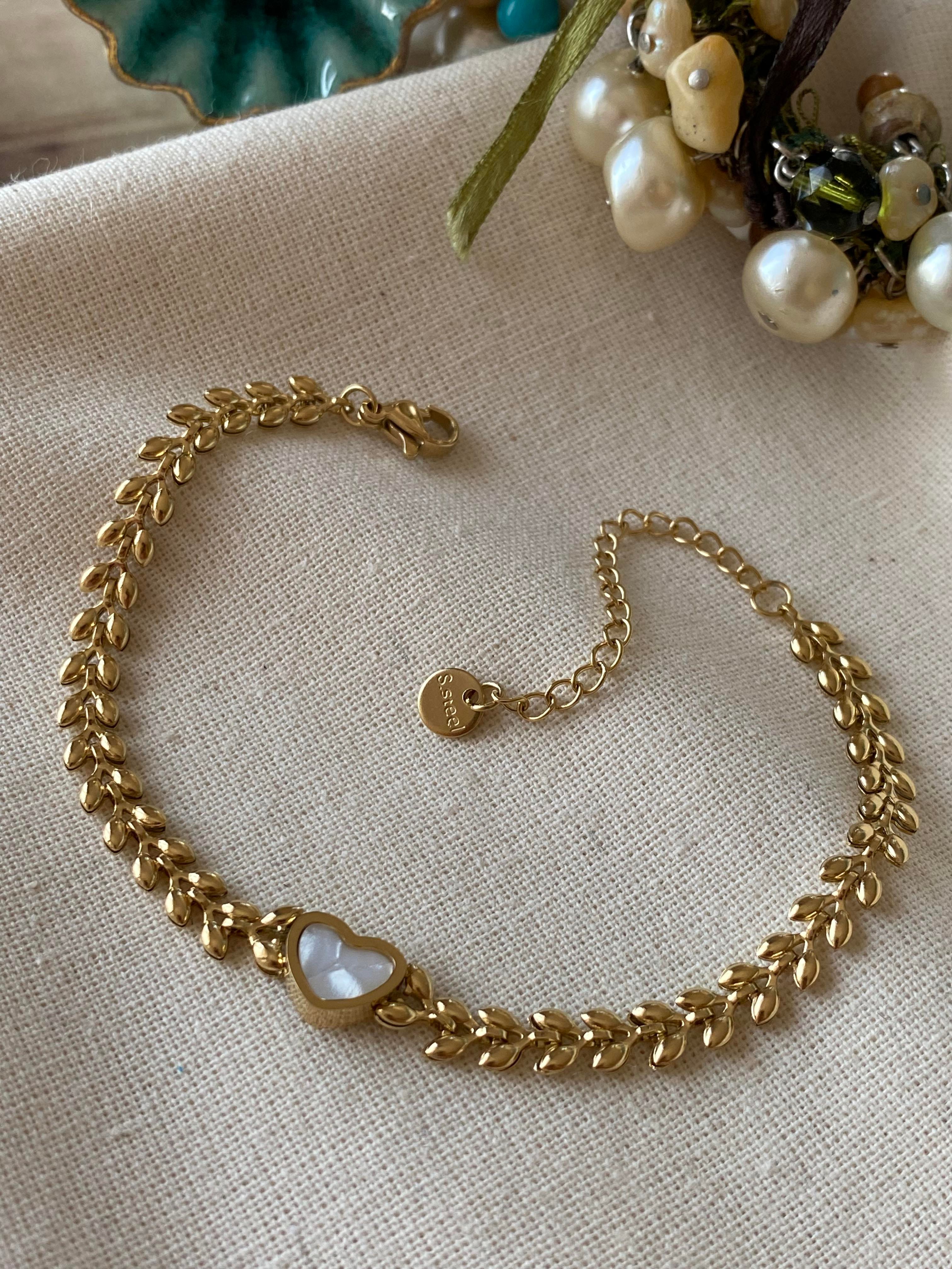 Çelik Mini Sedef Kalpli Çelenk Model Bileklik