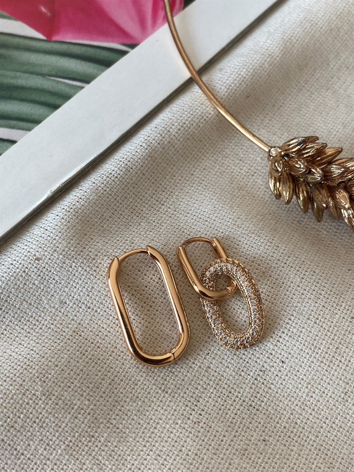 Çelik Oval Sallantılı Küpe