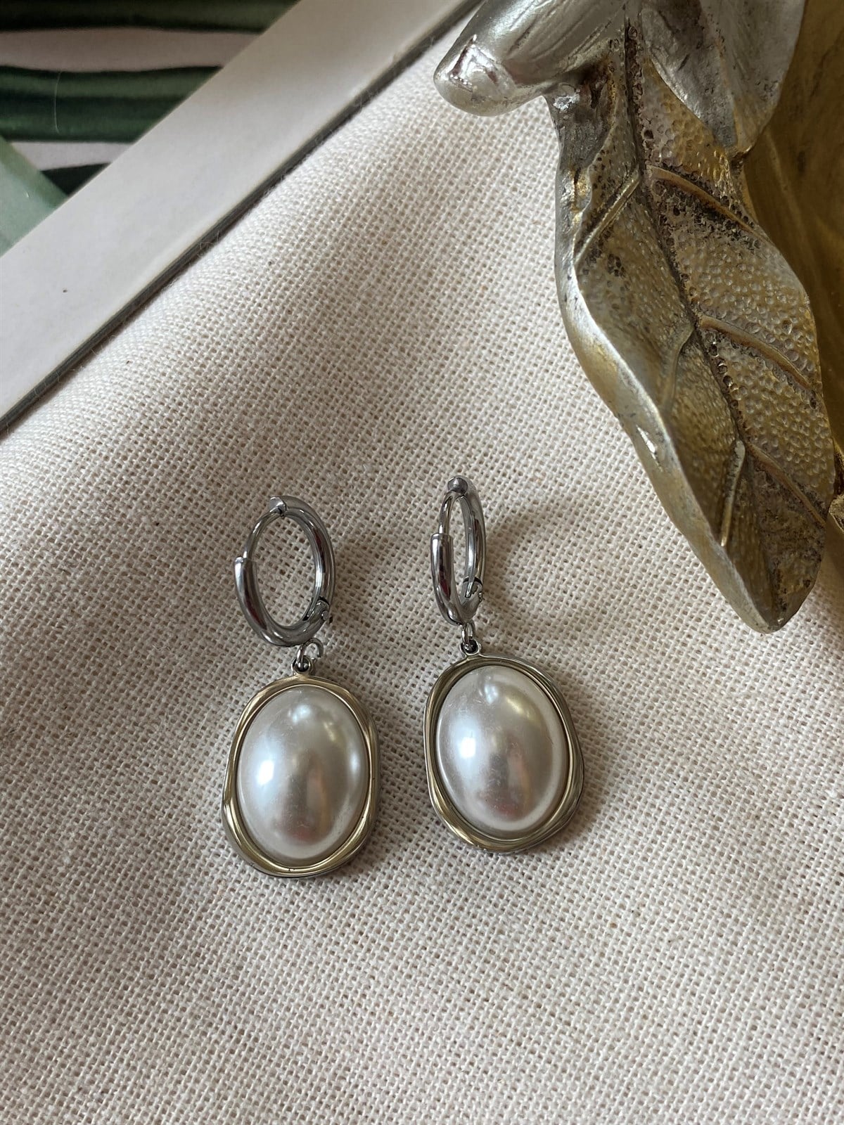 Çelik Oval Sedef Küpe