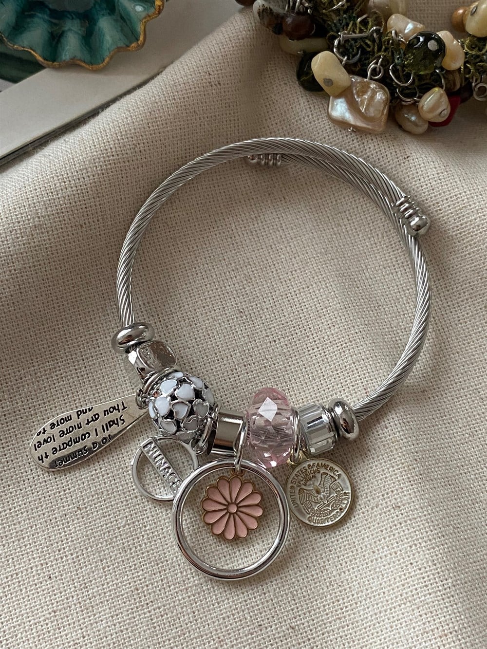 Çelik Pembe Çiçek Charm Bileklik