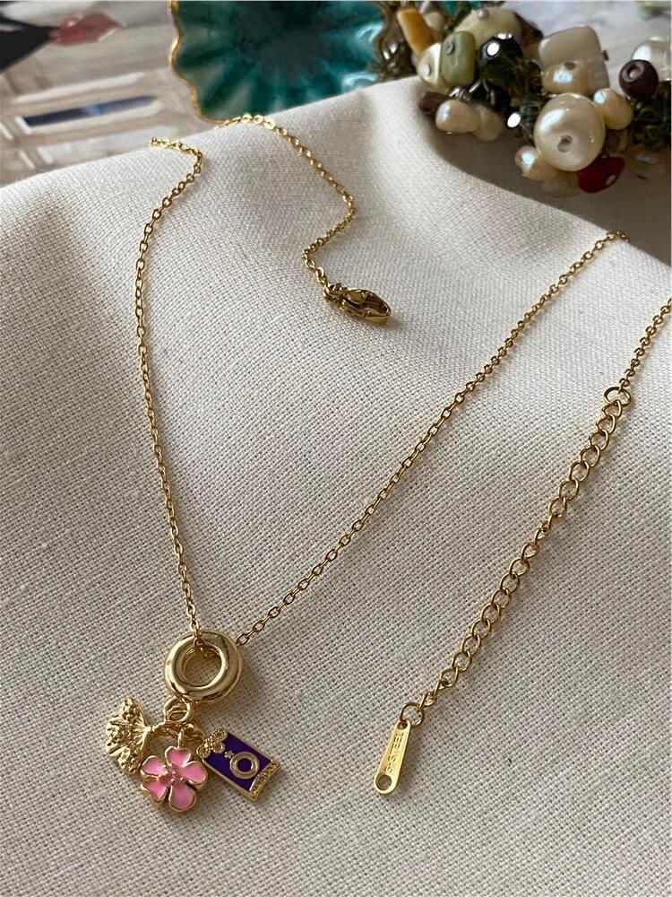Çelik Pembe Çiçek Charmlı Kolye