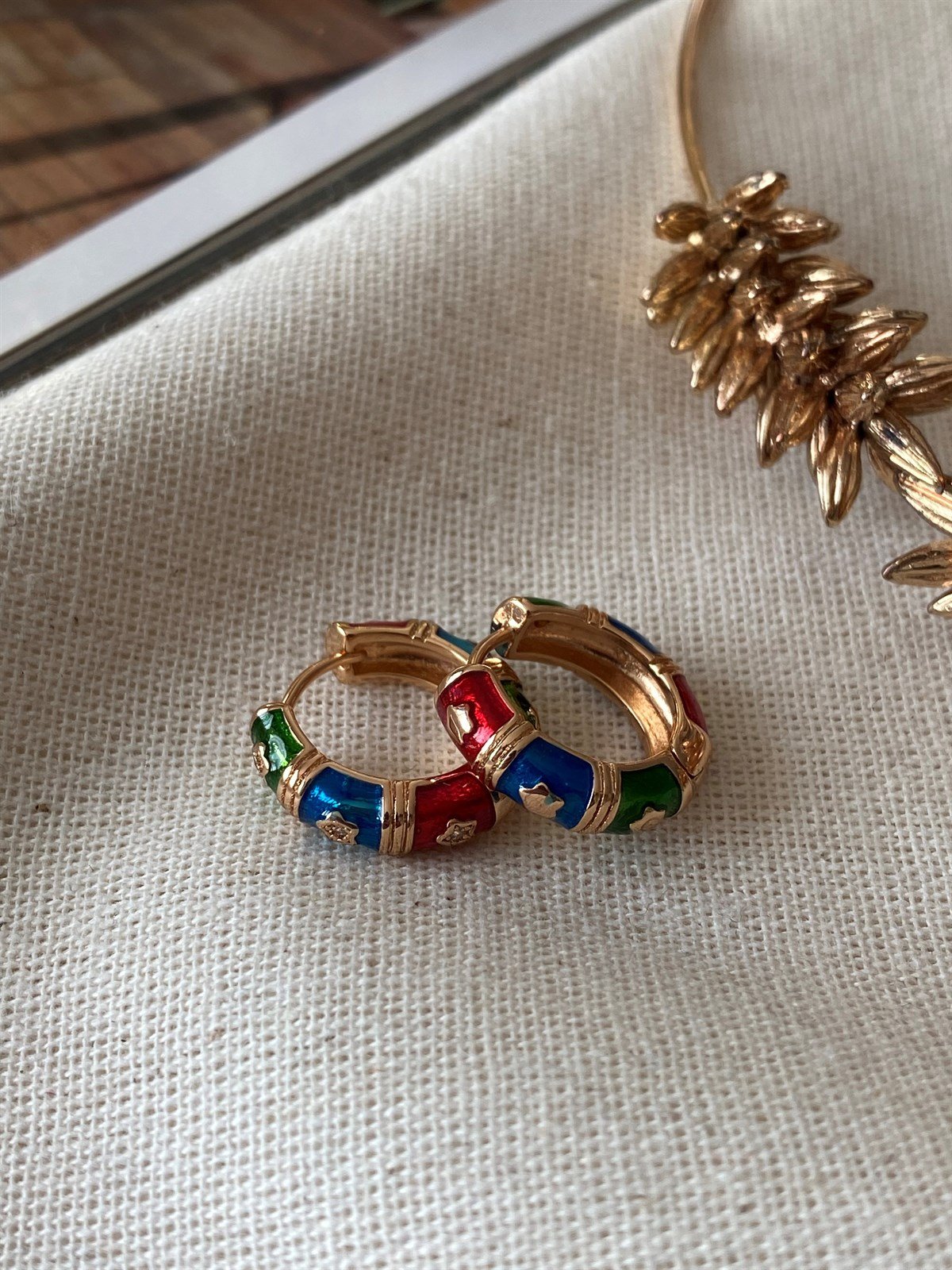 Çelik Renkli Bombe Küpe