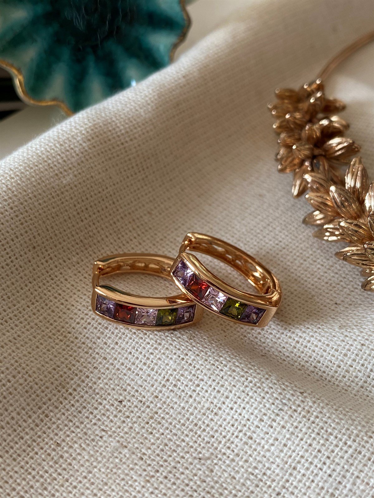 Çelik Renkli Elips Küpe