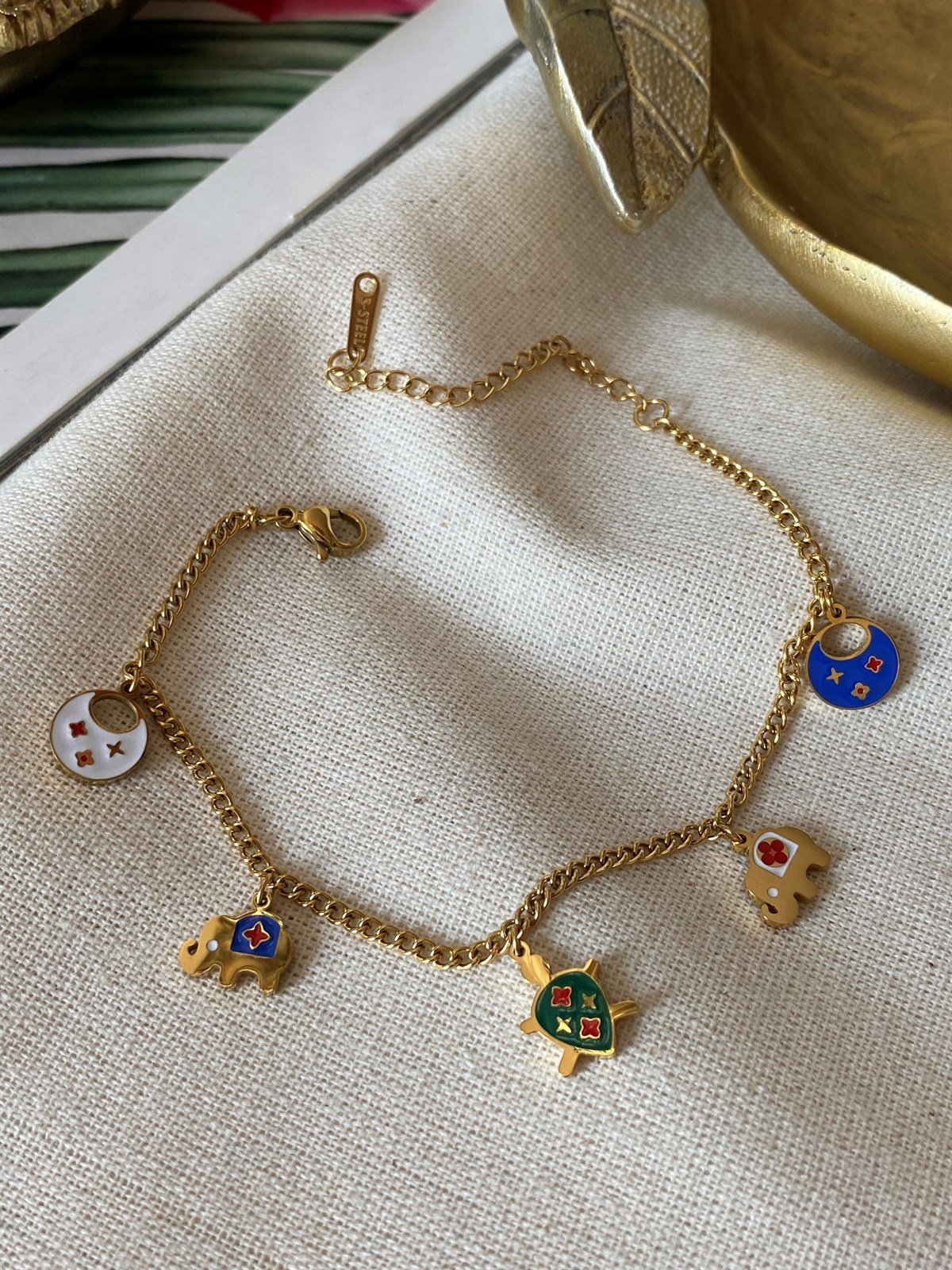 Çelik Şans Bilekliği