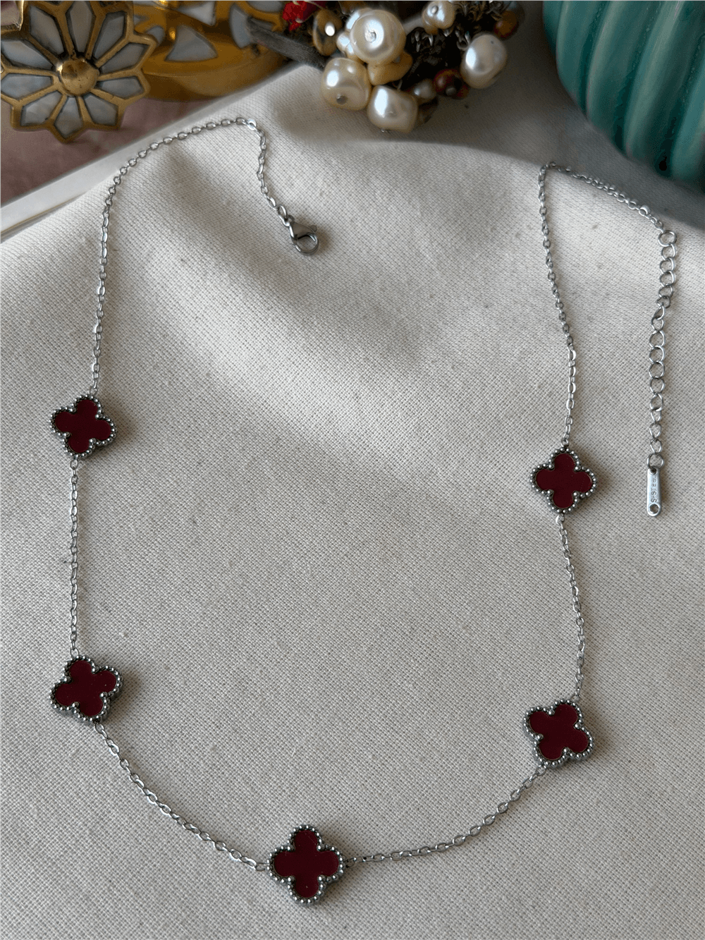 Çelik Silver Bordo Cleef Kolye