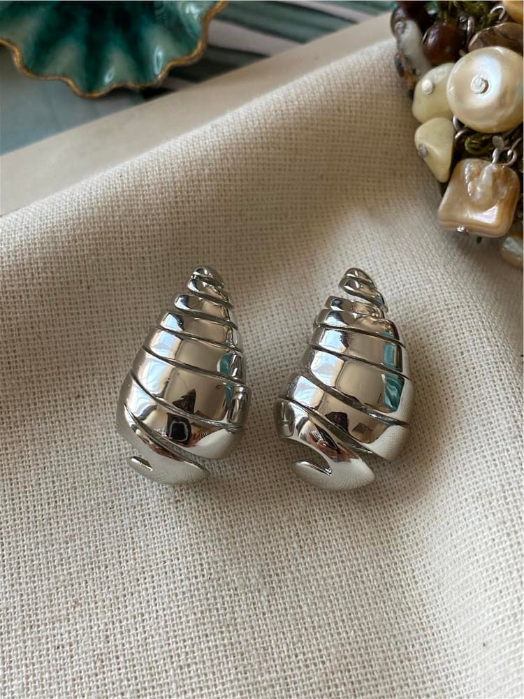 Çelik Silver Cut Bubble Comma Küpe