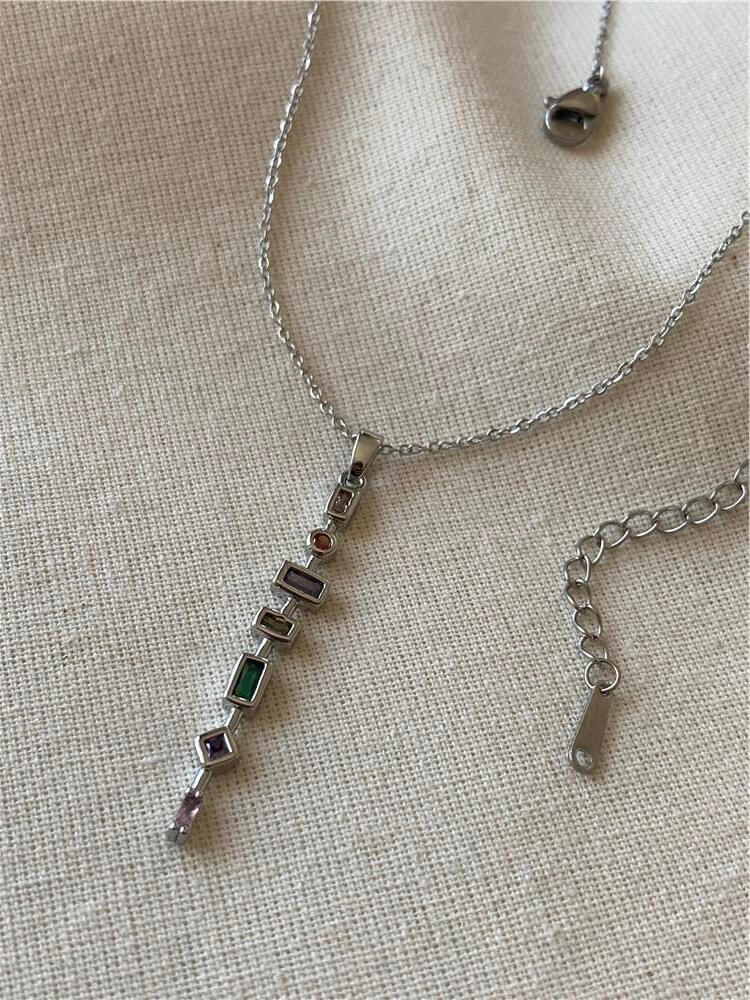 Çelik Silver Minimal Dekolte Kolye