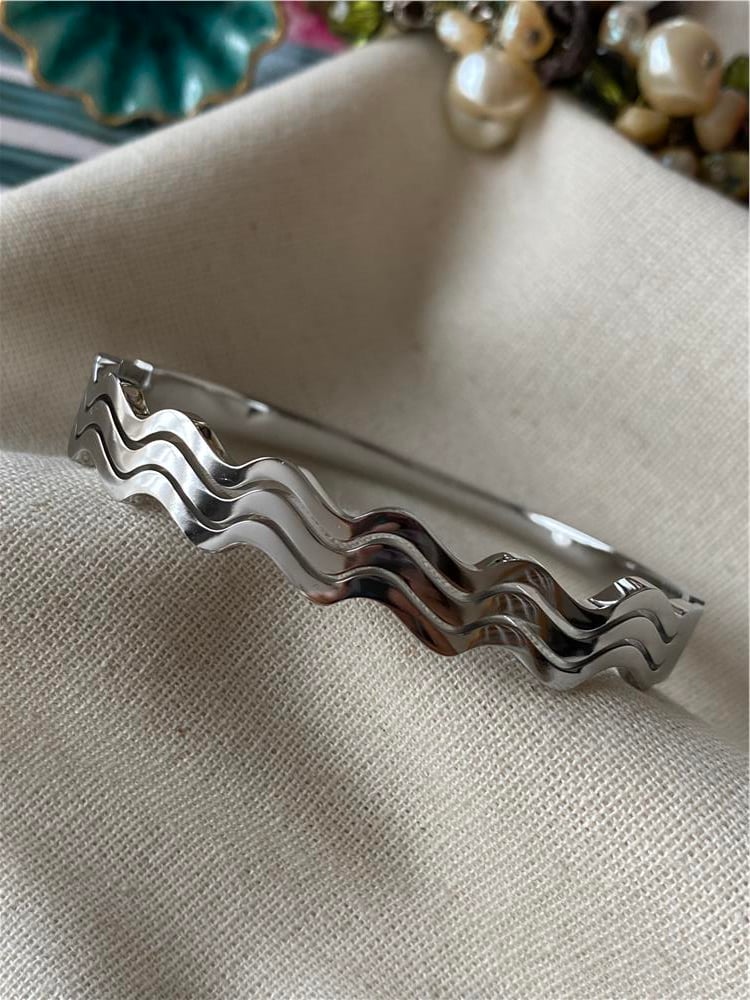 Çelik Silver Wave Kelepçe