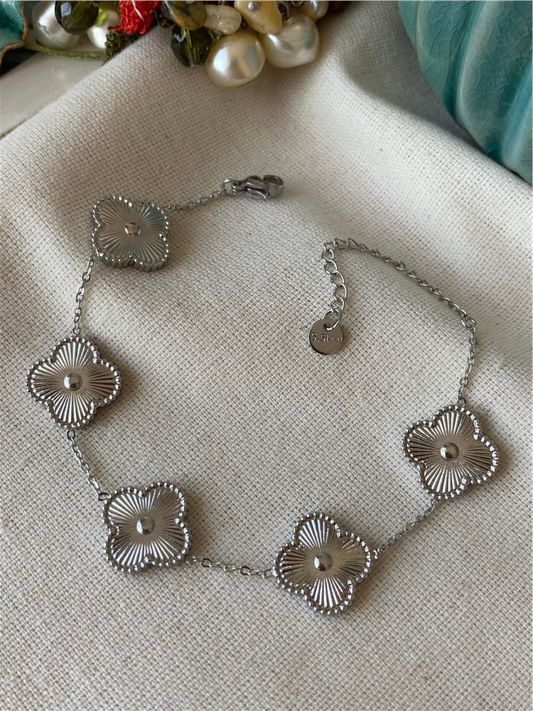 Çelik Silver Yoncalar Bileklik