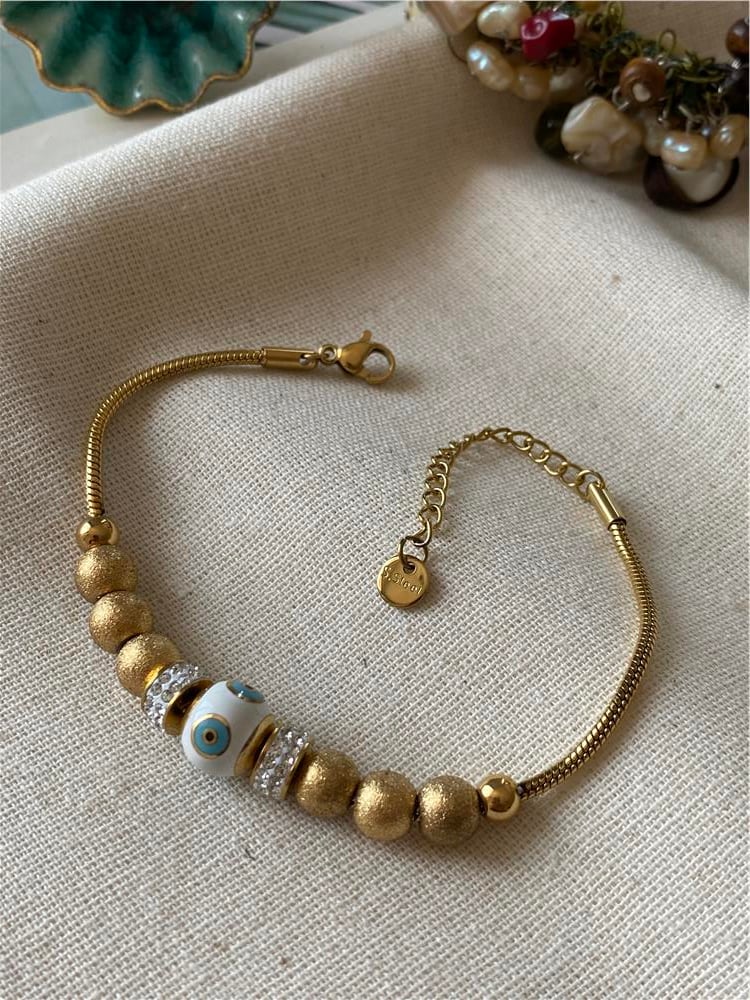 Çelik Simli Dorikalı Beyaz Top Nazar Bileklik