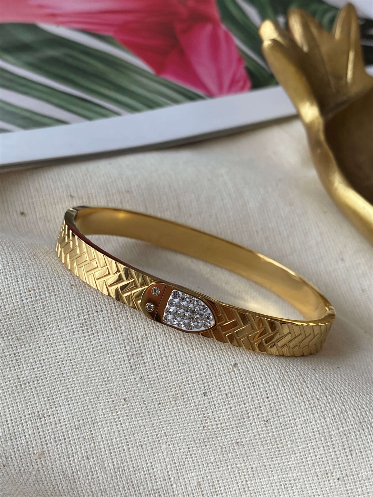 Çelik Taşlı Desenli Kelepçe