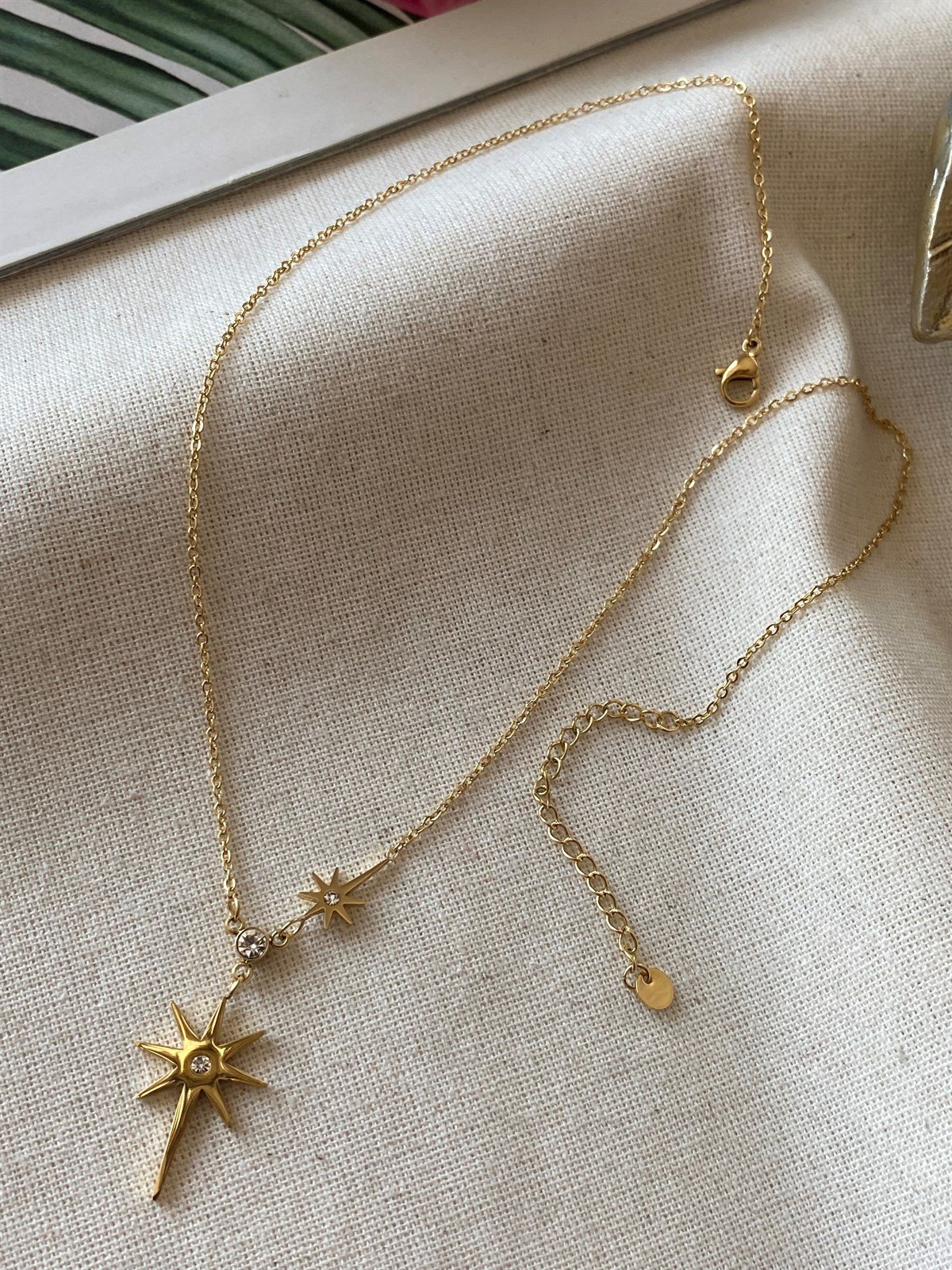 Çelik Taşlı Kuzey Kolye