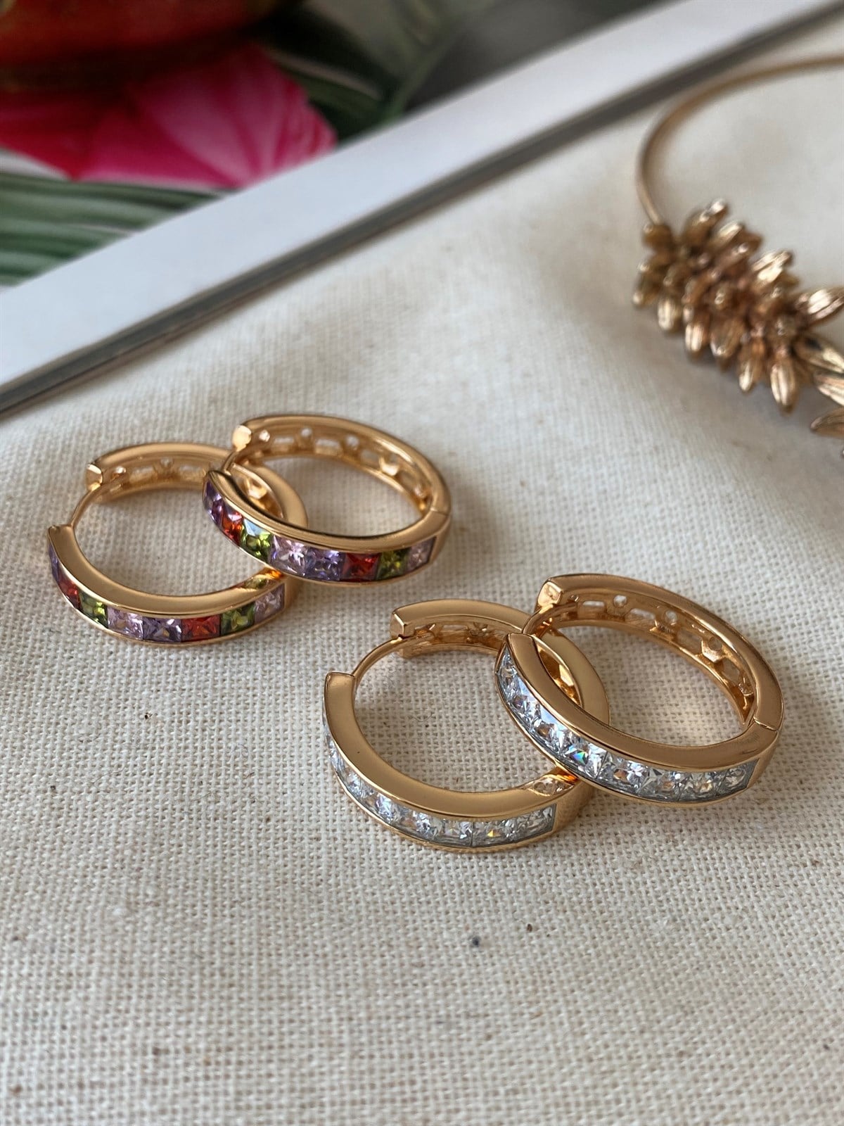 Çelik Taşlı Lara Küpe