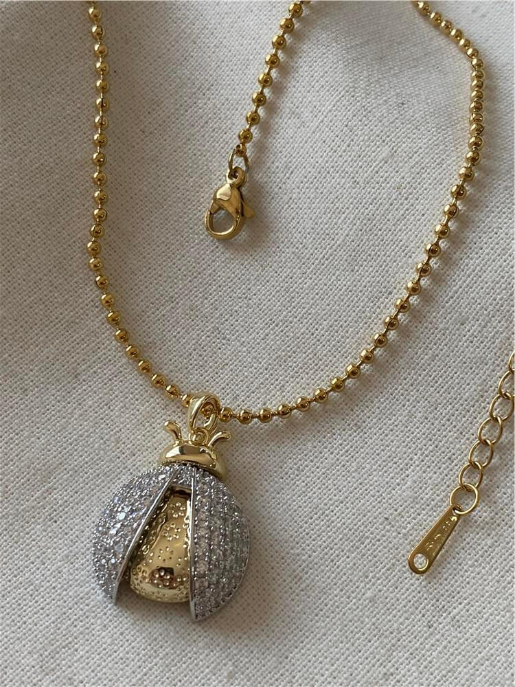 Çelik Taşlı Uğurböceği Kolye