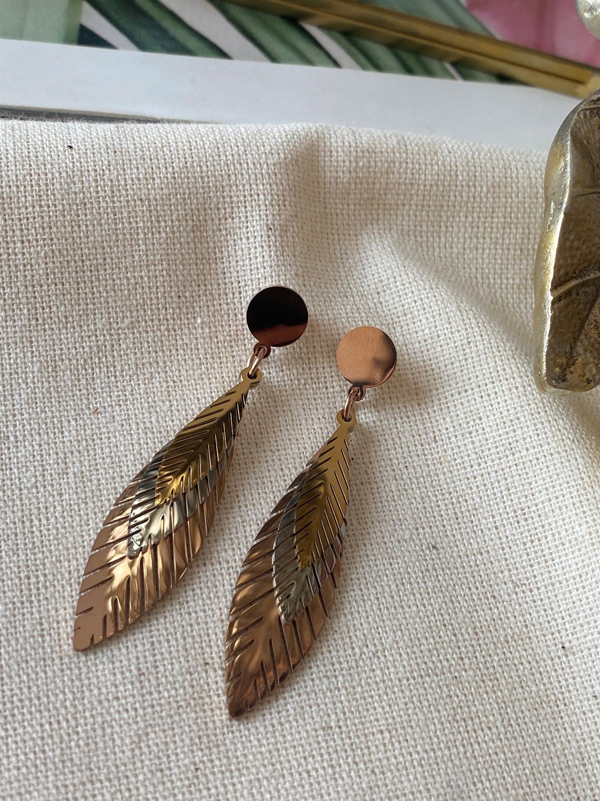 Çelik Üç Yapraklı Küpe