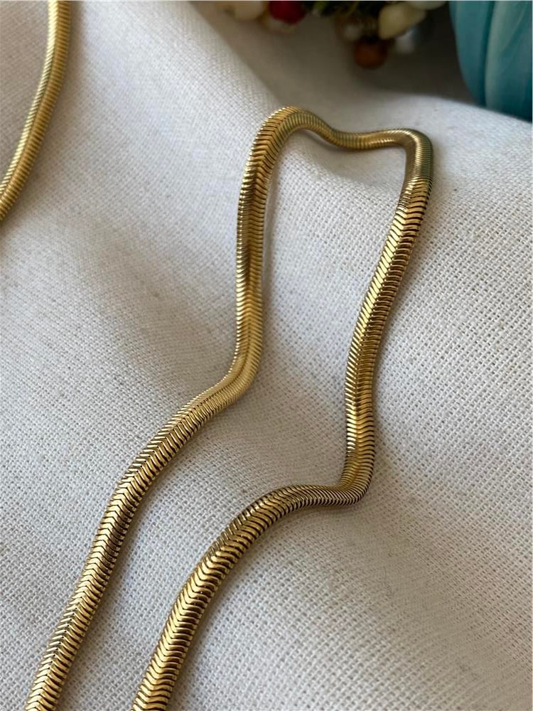 Çelik Worm Kolye
