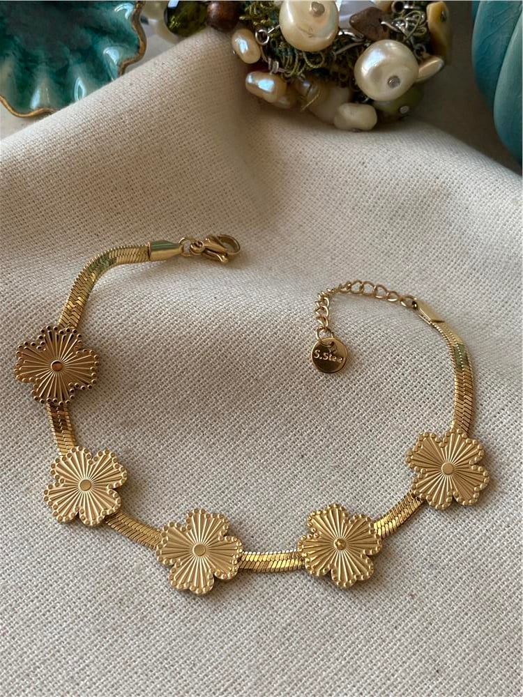 Çelik Yassı Çiçek Bileklik