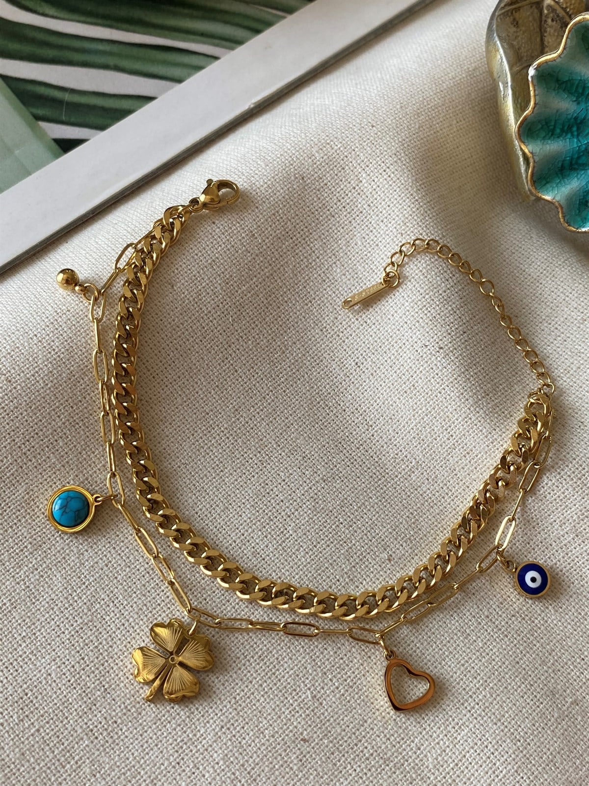 Çelik Yonca Charmlı Bileklik