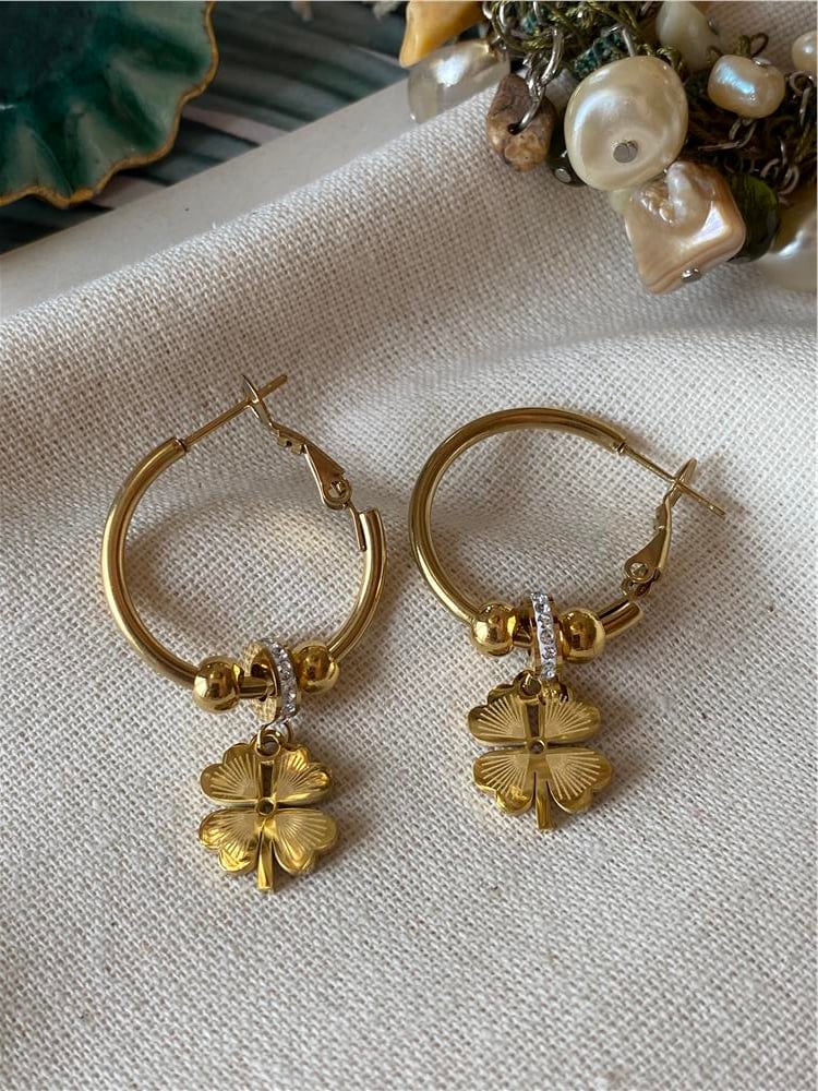 Çelik Yonca Sallantılı Küpe