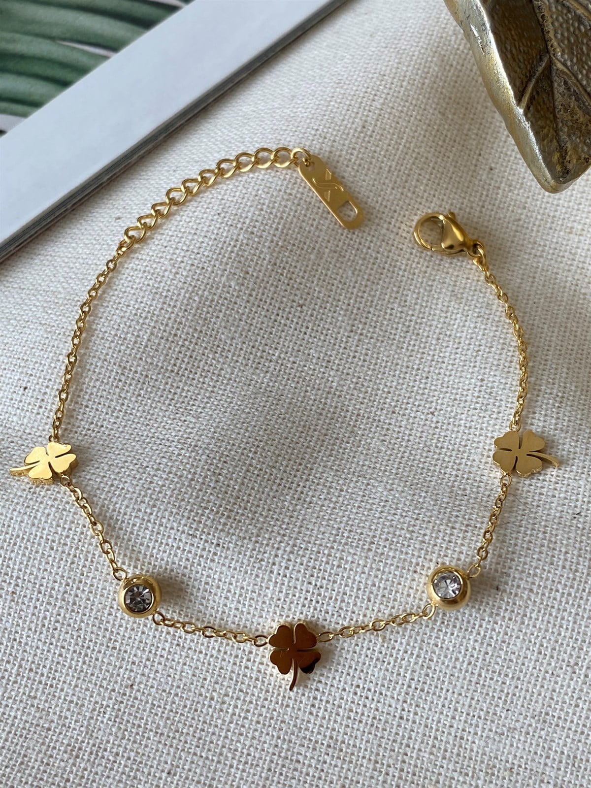 Çelik Yoncalı Bileklik