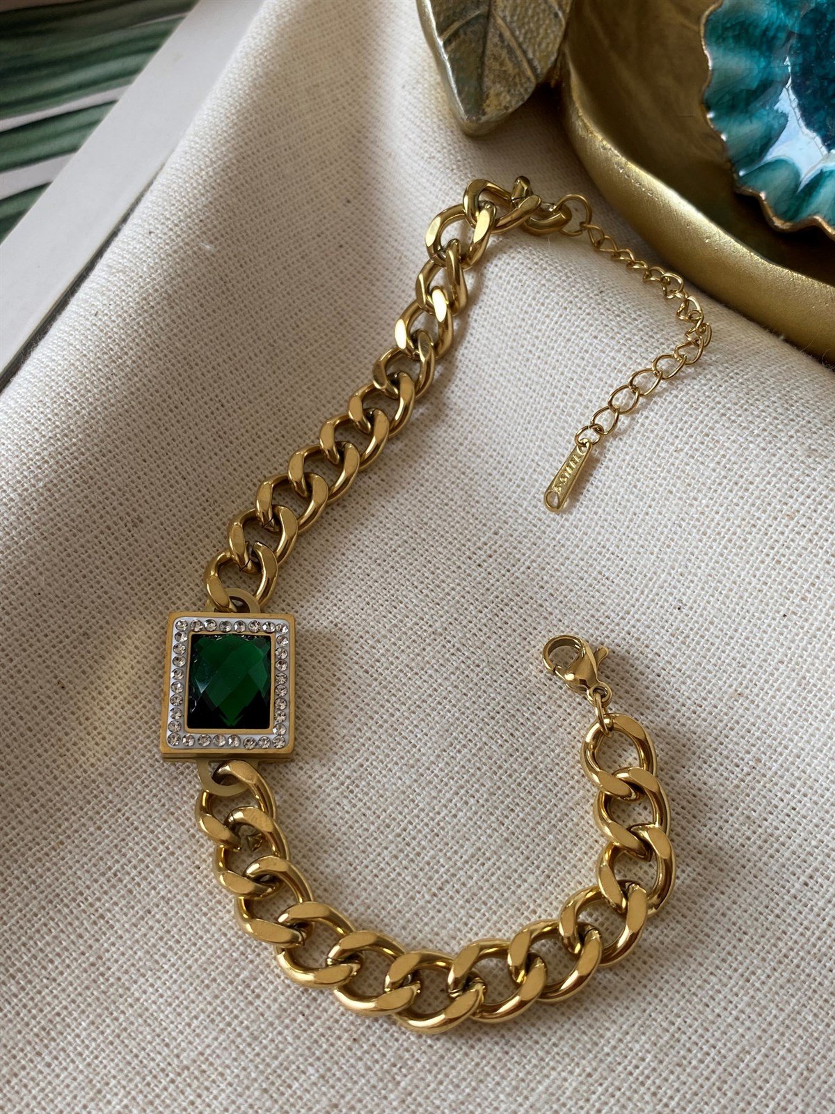 Çelik Zümrüt Bileklik