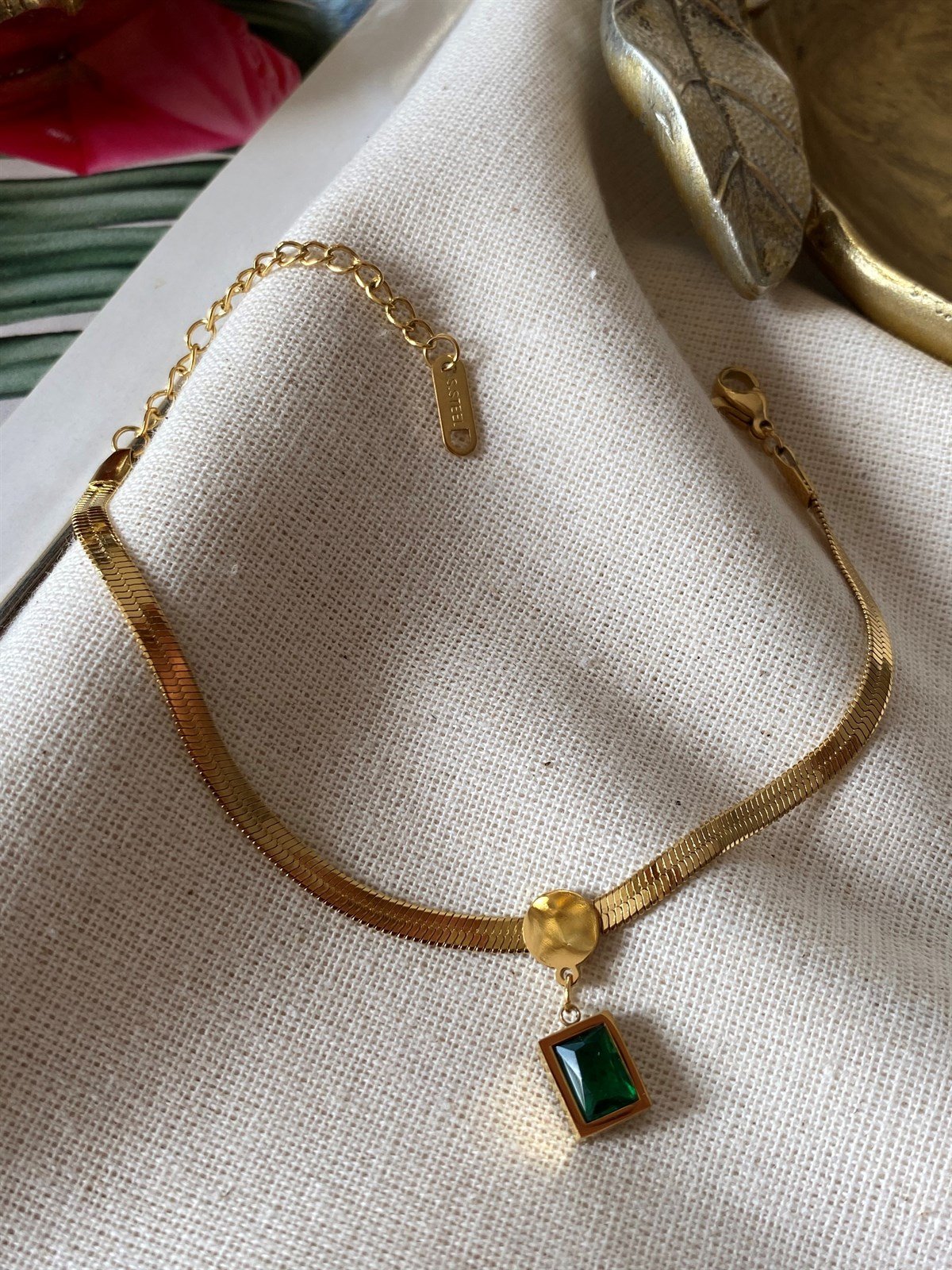 Çelik Zümrüt Bileklik